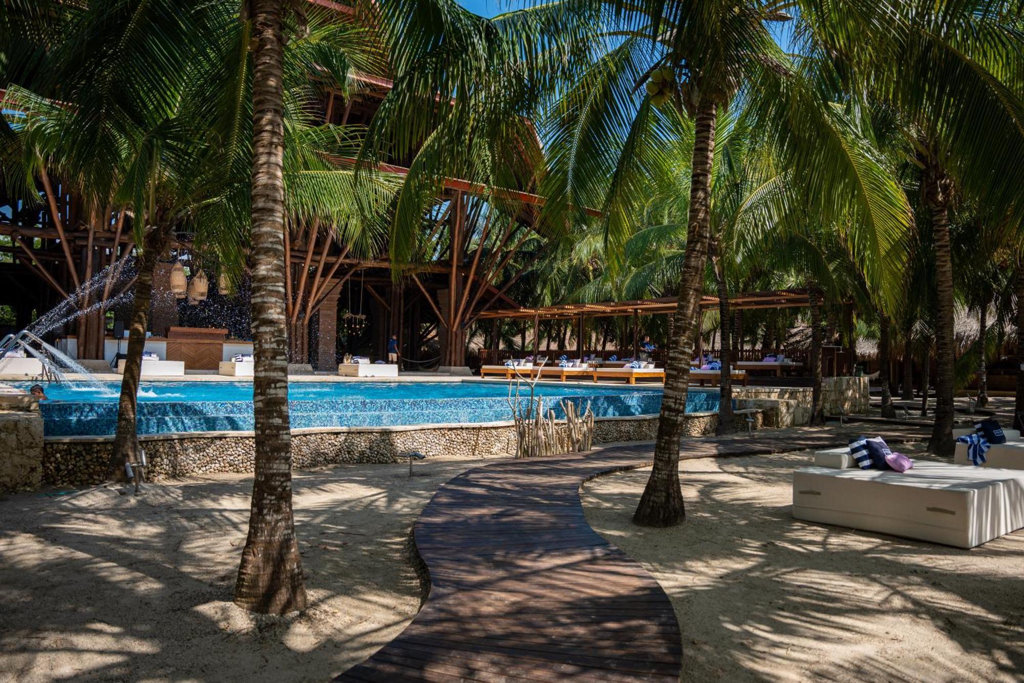 Castillete & Club Hotel *