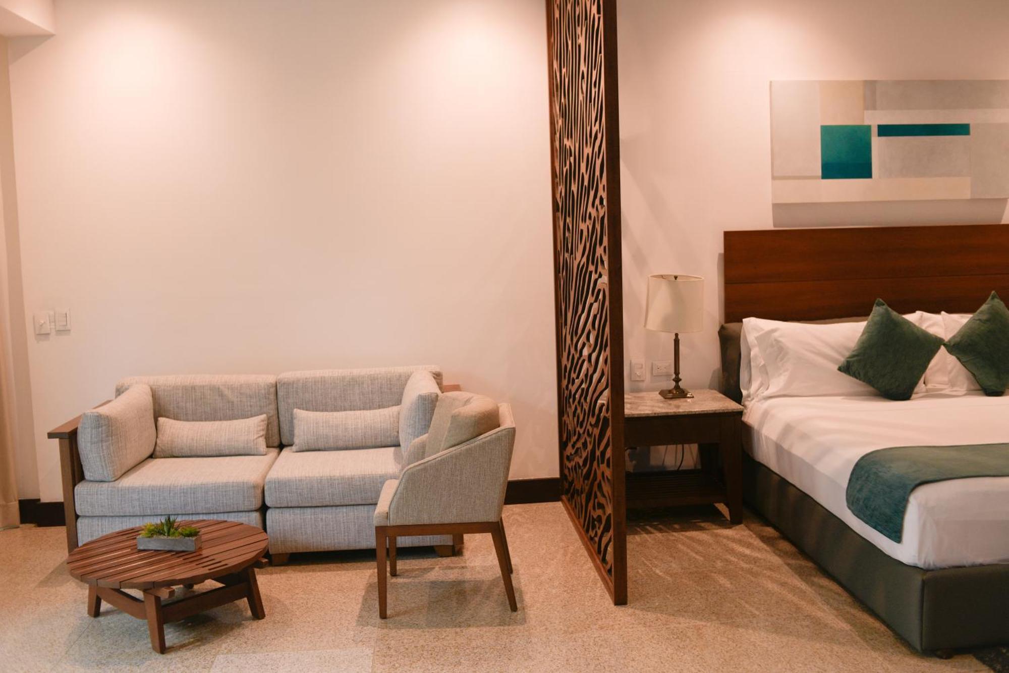 Castillete & Club Hotel *